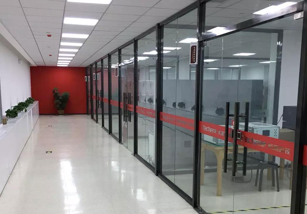 5d9c1d0056814.jpg 13.jpg